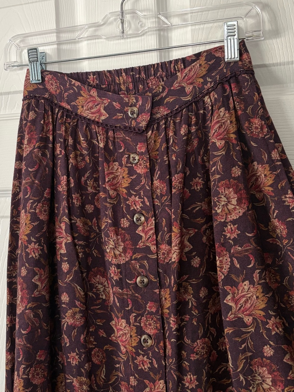 Disturbia Skye Button Down Midi Skirt, 2 - Picture 3 of 10